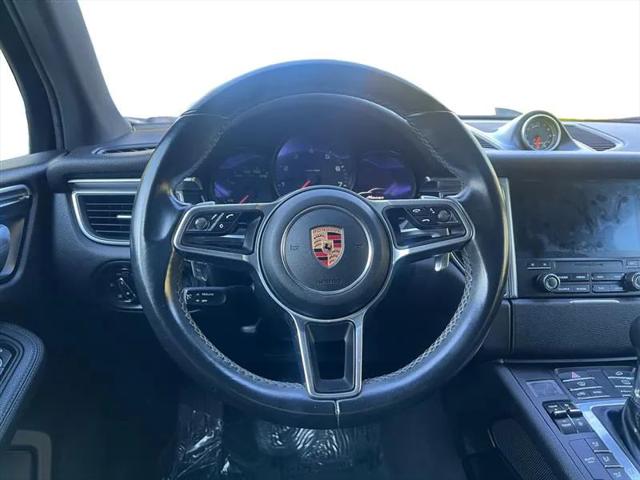 2017 Porsche Macan Base