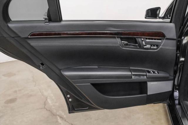 2011 Mercedes-Benz S 63 AMG S 63 AMG