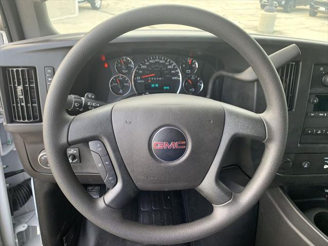 2025 GMC Savana Cutaway Work Van