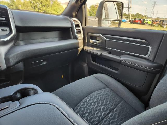 2026 Ram 3500 Big Horn Crew Cab 4x4 6'4" Box
