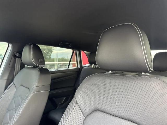 2026 Volkswagen Atlas Cross Sport SE with Technology