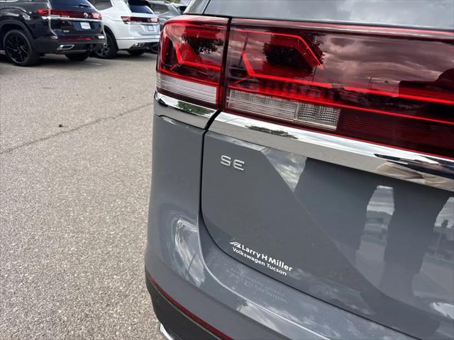 2026 Volkswagen Atlas SE with Technology