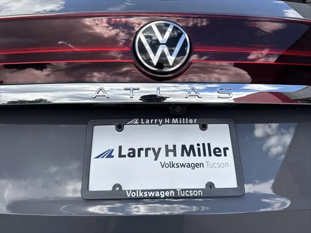 2026 Volkswagen Atlas SE with Technology