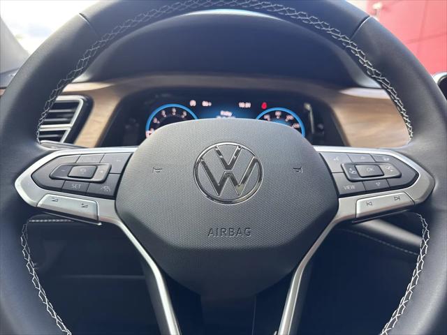 2026 Volkswagen Atlas SE with Technology