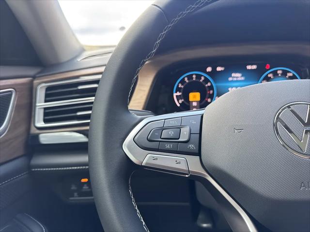 2026 Volkswagen Atlas SE with Technology