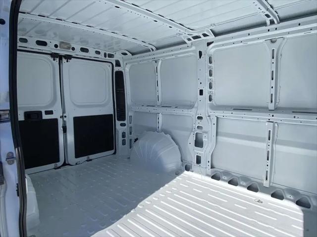 2026 Ram ProMaster Cargo Van Tradesman High Roof 136" WB w/Pass Seat
