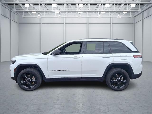 2023 Jeep Grand Cherokee Altitude 4x4 2023 Jeep Grand Cherokee Altitude 4x4