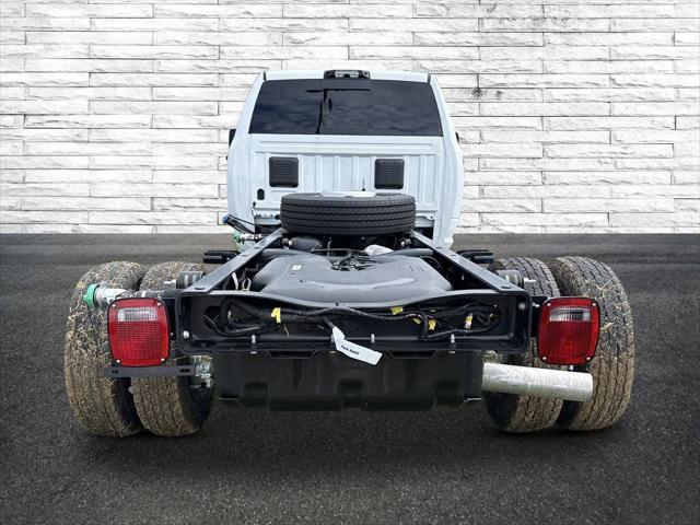 2026 RAM Ram 5500 Chassis Cab RAM 5500 TRADESMAN CHASSIS CREW CAB 4X4 84 CA 2026 RAM Ram 5500 Chassis Cab RAM 5500 TRADESMAN CHASSIS CREW CAB 4X4 84 CA