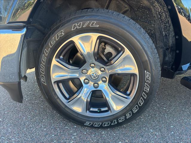 2022 RAM 1500 Laramie Crew Cab 4x4 57 Box 2022 RAM 1500 Laramie Crew Cab 4x4 57 Box