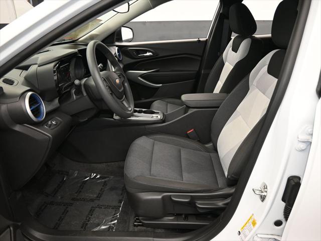 2025 Chevrolet Trax FWD LS