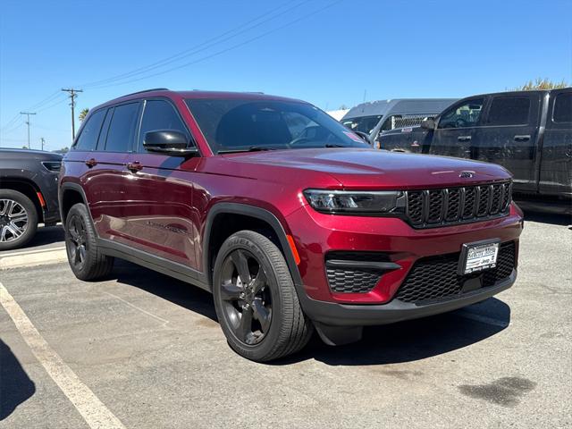 2023 Jeep Grand Cherokee Altitude 4x2