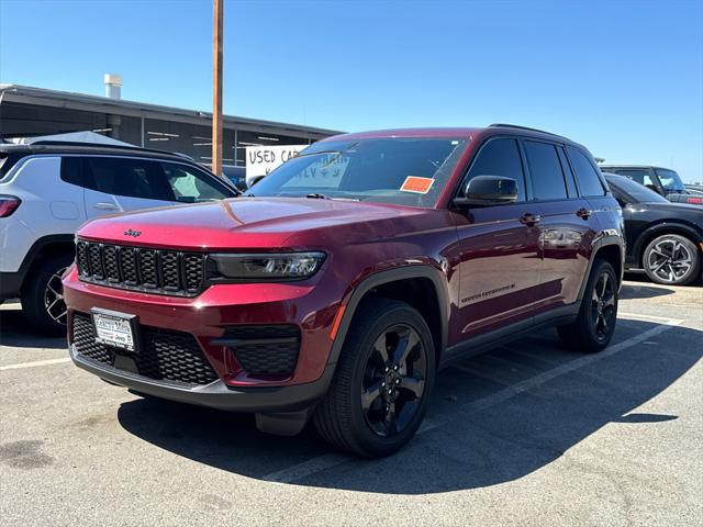 2023 Jeep Grand Cherokee Altitude 4x2