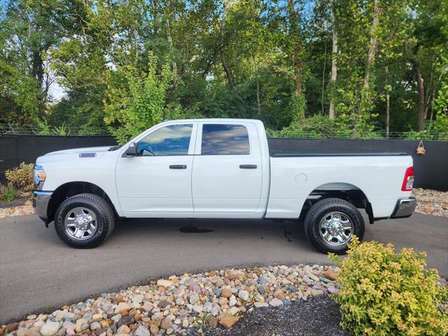 2022 RAM 2500 Tradesman Crew Cab 4x4 64 Box 2022 RAM 2500 Tradesman Crew Cab 4x4 64 Box