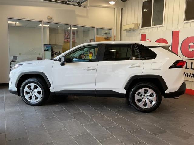 2024 Toyota RAV4 LE 2024 Toyota RAV4 LE