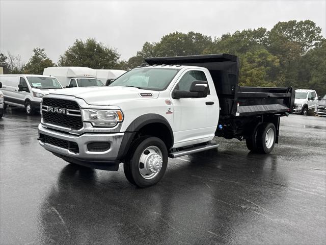2024 RAM Ram 5500 Chassis Cab RAM 5500 TRADESMAN CHASSIS REGULAR CAB 4X4 84 CA 2024 RAM Ram 5500 Chassis Cab RAM 5500 TRADESMAN CHASSIS REGULAR CAB 4X4 84 CA