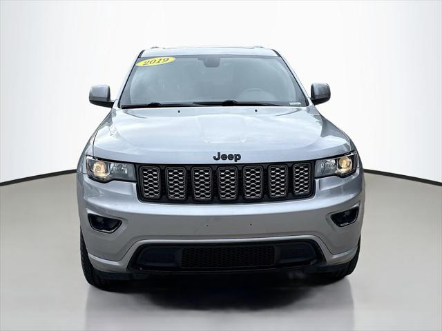 2019 Jeep Grand Cherokee Altitude 4x4 2019 Jeep Grand Cherokee Altitude 4x4