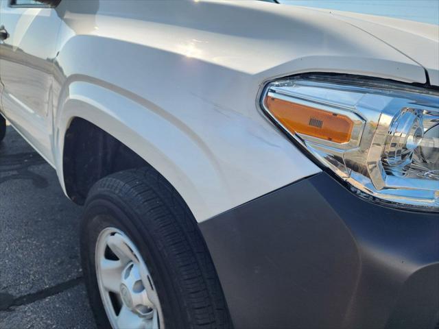 2022 Toyota Tacoma SR 2022 Toyota Tacoma SR