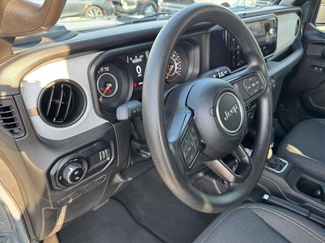 2025 Jeep Gladiator Nighthawk