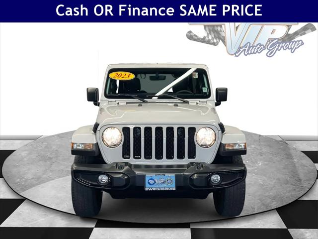2023 Jeep Wrangler 4-Door Sahara Altitude 4x4