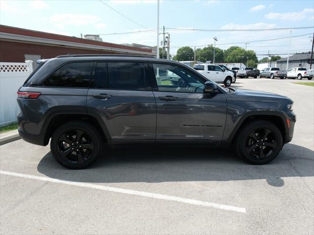 2022 Jeep Grand Cherokee Altitude 4x4 2022 Jeep Grand Cherokee Altitude 4x4