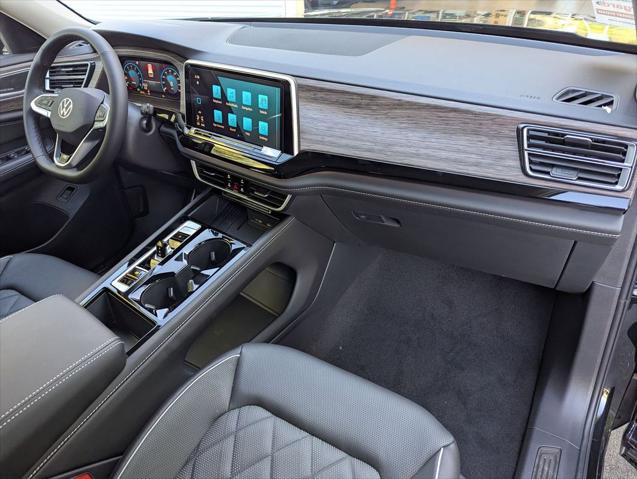 2026 Volkswagen Atlas Cross Sport 2.0T SEL Premium R-Line