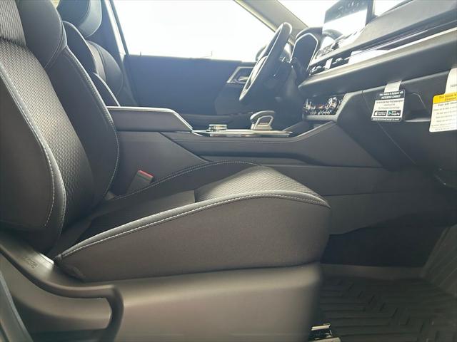 2025 Mitsubishi Outlander ES 2.5 S-AWC
