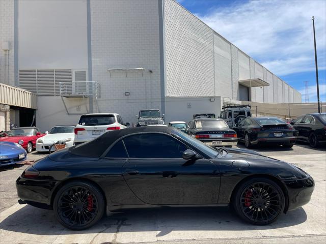 2001 Porsche 911 Carrera 4