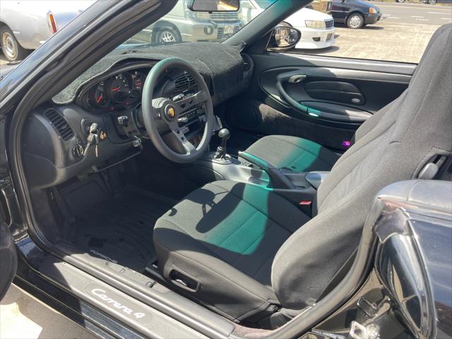 2001 Porsche 911 Carrera 4