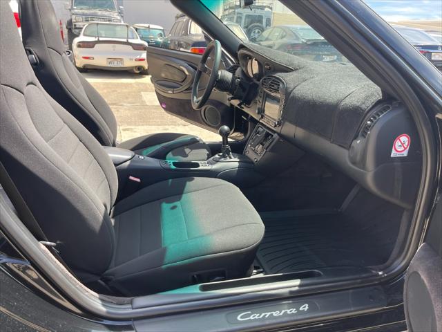 2001 Porsche 911 Carrera 4