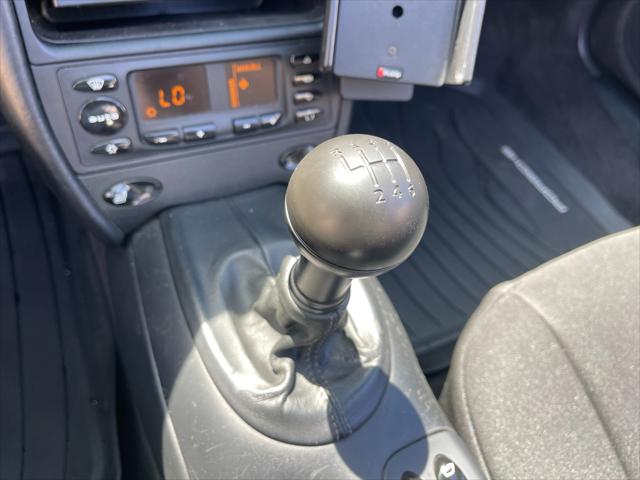 2001 Porsche 911 Carrera 4