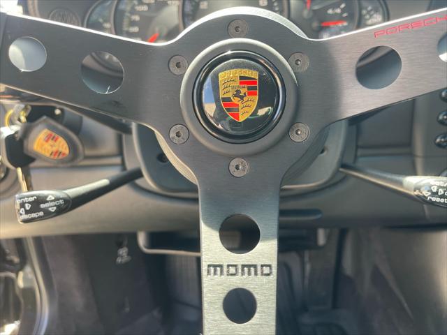 2001 Porsche 911 Carrera 4
