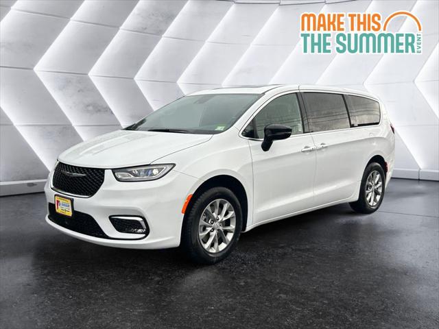 2026 Chrysler Pacifica Select for sale in Saint Johnsbury, VT
