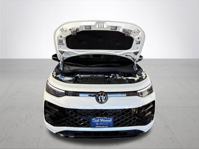 2025 Volkswagen Tiguan 2.0T SE R-Line Black