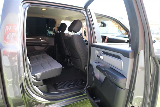 2019 Ram 1500 Big Horn/Lone Star Crew Cab 4x2 57 Box