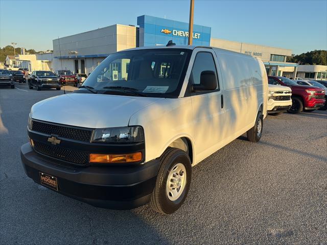 2025 Chevrolet Express Cargo Van RWD 3500 Extended Wheelbase WT