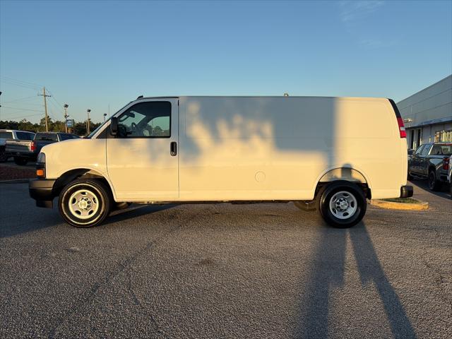 2025 Chevrolet Express Cargo Van RWD 3500 Extended Wheelbase WT