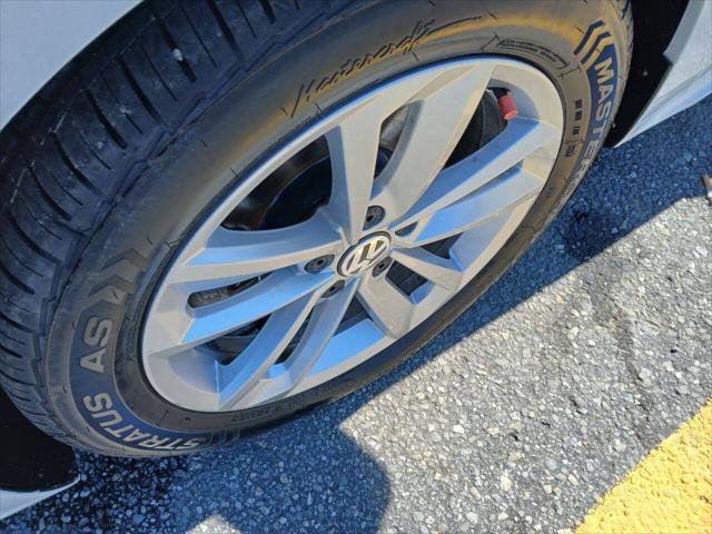 2020 Volkswagen Passat 2.0T SE