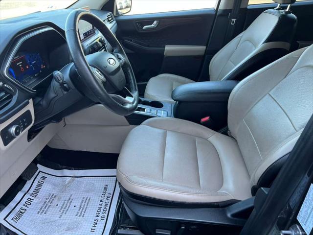 2020 Ford Escape Titanium