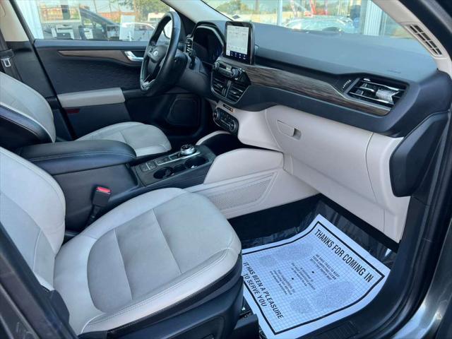2020 Ford Escape Titanium