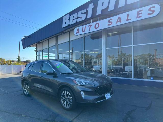 2020 Ford Escape Titanium