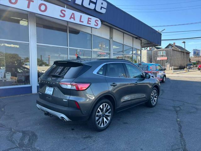 2020 Ford Escape Titanium