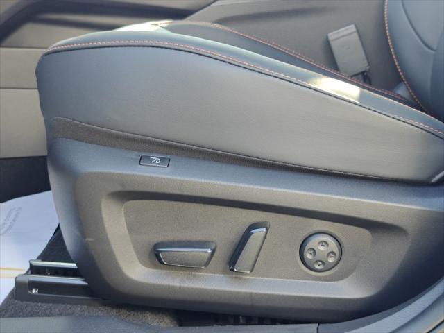 2025 Mitsubishi Outlander PHEV SEL S-AWC
