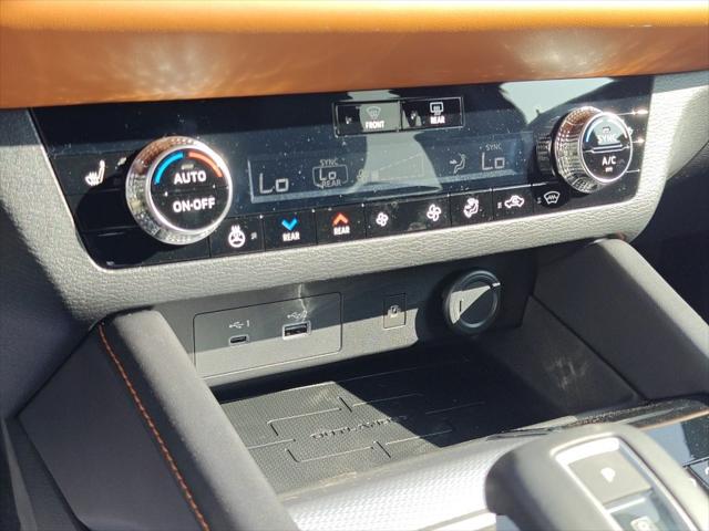 2025 Mitsubishi Outlander PHEV SEL S-AWC