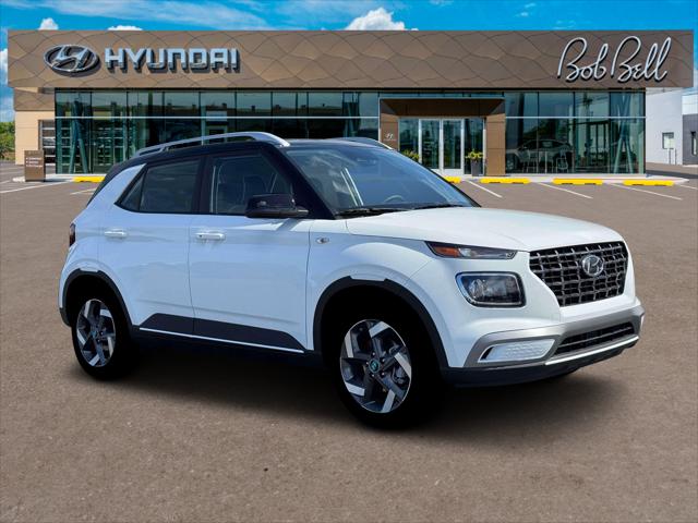 2026 Hyundai Venue SEL w/Two-Tone Roof