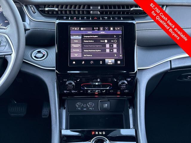 2025 Jeep Grand Cherokee GRAND CHEROKEE LAREDO X 4X2