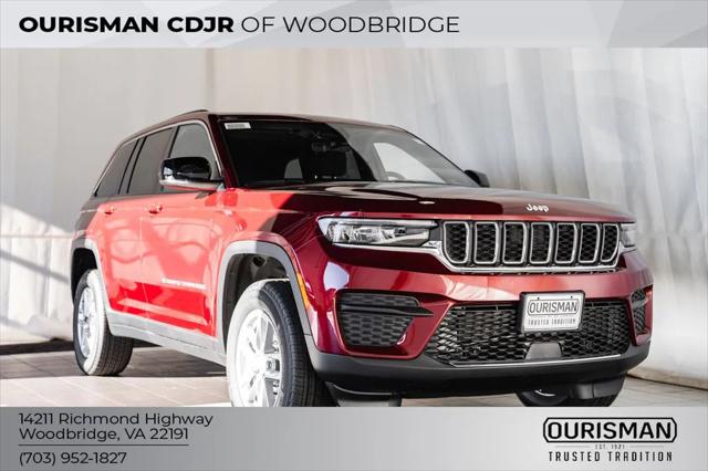 2025 Jeep Grand Cherokee GRAND CHEROKEE LAREDO X 4X4