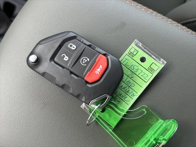 2026 Jeep Gladiator GLADIATOR MOJAVE X 4X4 2026 Jeep Gladiator GLADIATOR MOJAVE X 4X4