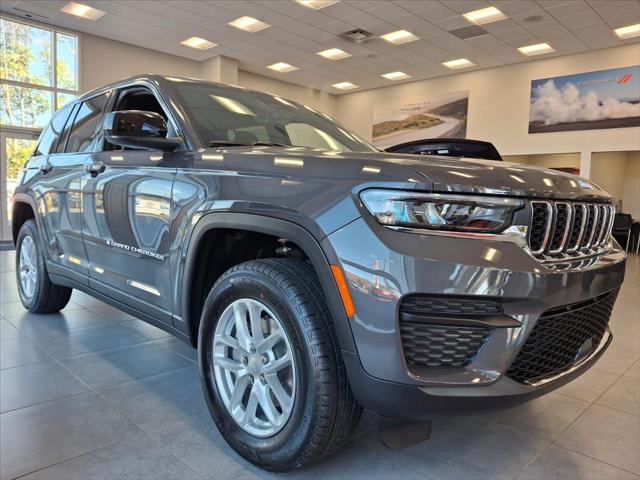 2025 Jeep Grand Cherokee GRAND CHEROKEE LAREDO X 4X4 2025 Jeep Grand Cherokee GRAND CHEROKEE LAREDO X 4X4