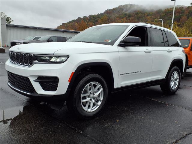 2025 Jeep Grand Cherokee GRAND CHEROKEE LAREDO X 4X4 2025 Jeep Grand Cherokee GRAND CHEROKEE LAREDO X 4X4