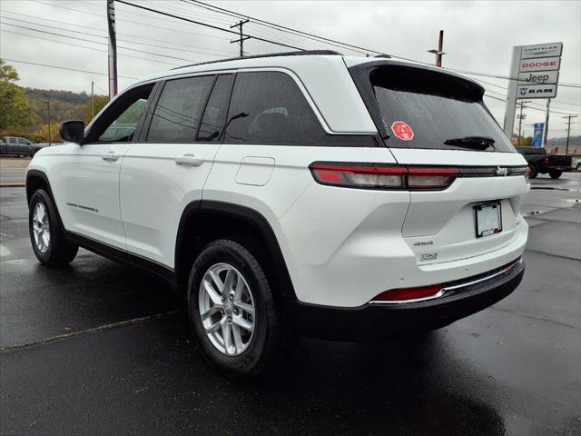 2025 Jeep Grand Cherokee GRAND CHEROKEE LAREDO X 4X4 2025 Jeep Grand Cherokee GRAND CHEROKEE LAREDO X 4X4